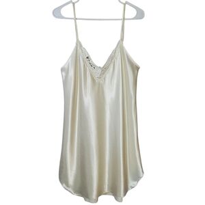 🟢2263 * Inner Most Satin Silky Slip Nightgown Off White Size M Vintage